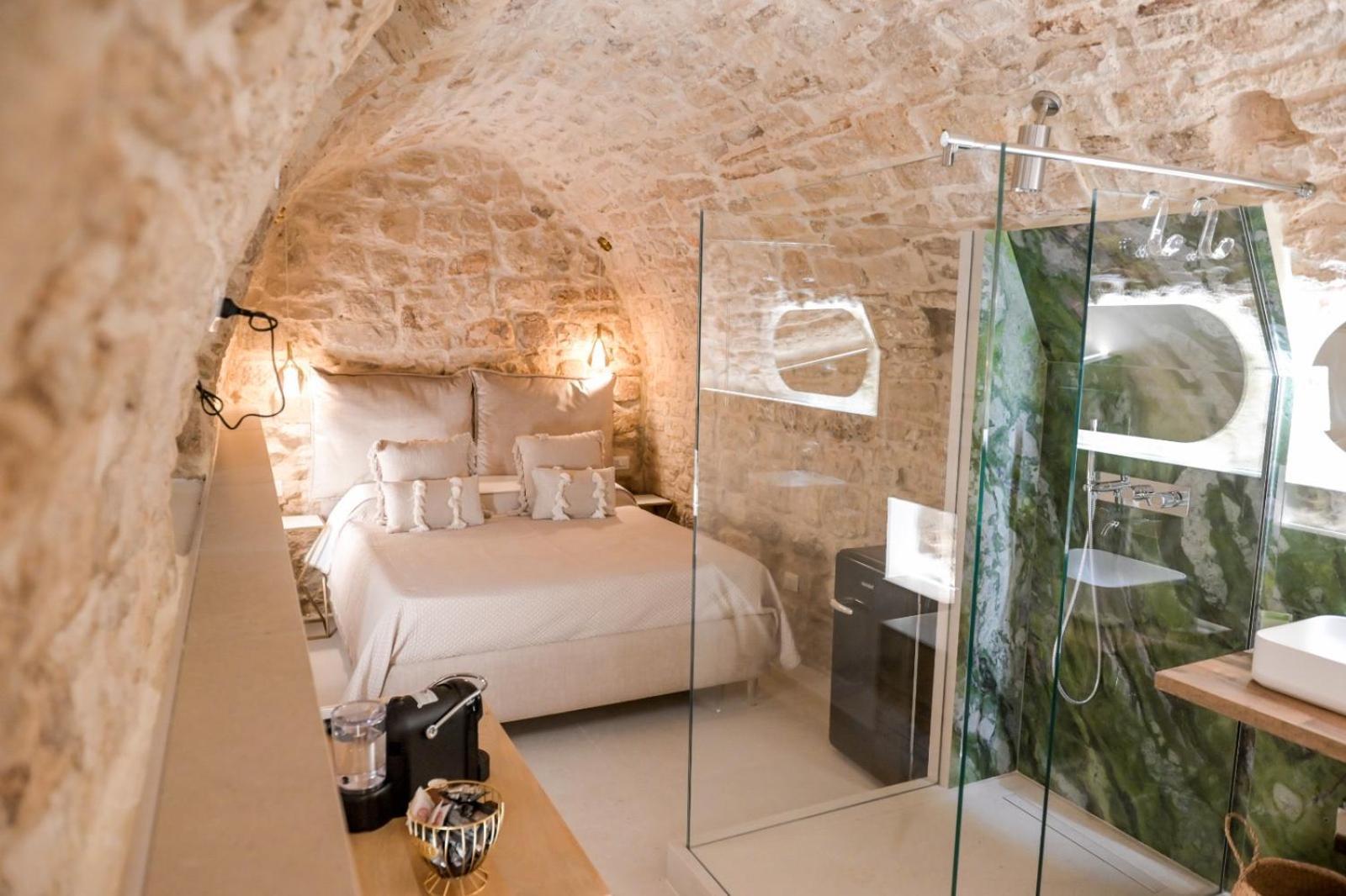 Fiscardi Room Бари Экстерьер фото